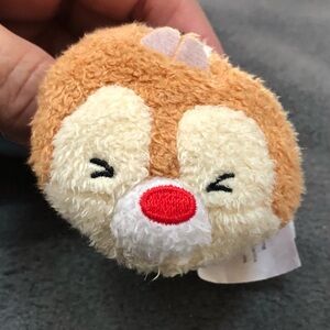 Disney Store Tsum Tsum Mini Expressions Dale Plush
